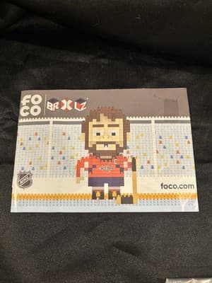 FOCO NHL CAPITALS ALEX OVECHKIN 3-D FIGURE - Thumbnail 3