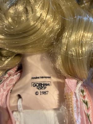 Cinderella Gorham Porcelain Musical Doll Fondest Memories Disney Character - Thumbnail 6