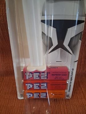 PEZ - Star Wars: The Clone Wars "Clone Trooper" Candy & Dispenser - Thumbnail 3