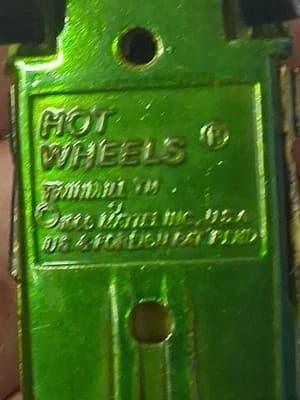 Vintage Hot Wheels Redline 1968 Light Apple Green Twinmill - * Bent Axle - Thumbnail 10