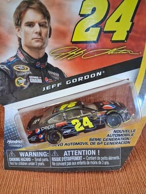 Nascar Authentics Jeff Gordon Pepsi MAX #24 1:64 Brand New - Thumbnail 2