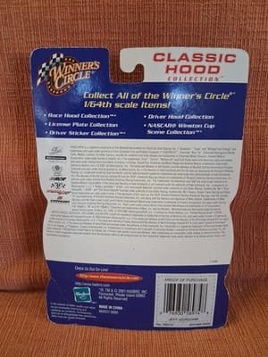 Winner's Circle Du Pont Chroma Premier Chevrolet NASCAR Diecast Race Hood Series - Thumbnail 3