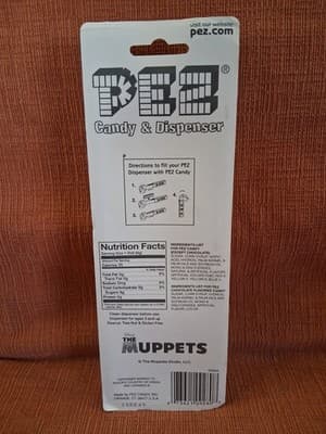 Disney The Muppets Ms. Piggy Pez candy dispense. Pink Stem Sealed Package - Thumbnail 4