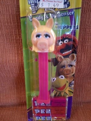 Disney The Muppets Ms. Piggy Pez candy dispense. Pink Stem Sealed Package - Thumbnail 2