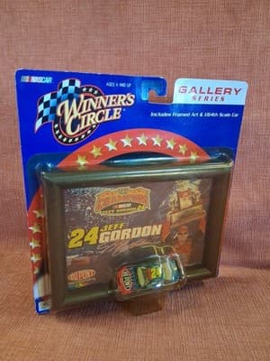 Vintage Winner's Circle Jeff Gordon #24 NASCAR 1:64 Diecast Car Gallery Series - Thumbnail 4