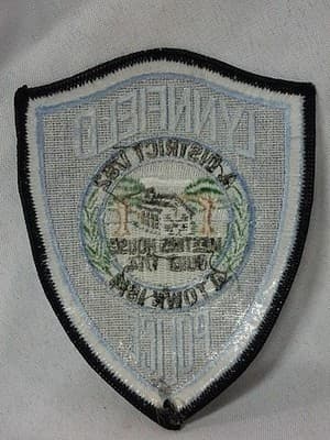 Lynnfield MASSACHUSETTS Police PATCH Iron On OBSOLETE - Thumbnail 3