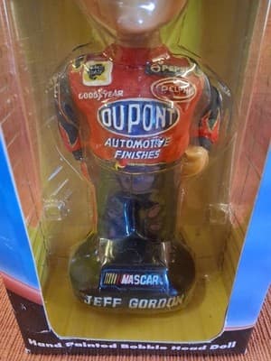 2001 VINTAGE NASCAR JEFF GORDON #24 BOBBLE HEAD DUPONT 200 YEARS IN ORIGINAL BOX - Thumbnail 2
