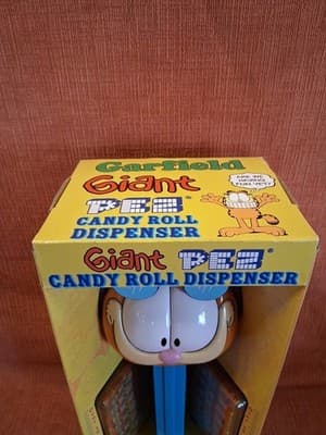 Giant Garfield Pez Candy Dispenser NEW in Box 2003 Blue Cartoon Cat RARE - Thumbnail 2