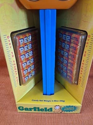 Giant Garfield Pez Candy Dispenser NEW in Box 2003 Blue Cartoon Cat RARE - Thumbnail 4