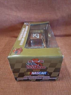 Wally Dallenbach #25 10th Anniversary Gold Diecast 1:24 Racing Champions - Thumbnail 4