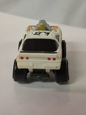 Vintage 1987 Road Champs Micro Machines Vette Lifted White Corvette Flames - Thumbnail 5