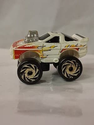 Vintage 1987 Road Champs Micro Machines Vette Lifted White Corvette Flames - Thumbnail 3