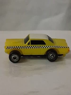 Micro Machine 1965 Pontiac GTO, Yellow w/ Checkerboard, TAXI, Hasbro Vtg - Thumbnail 2