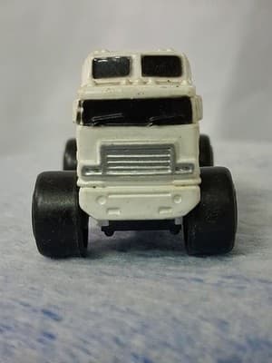 Micro Machines Vintage Road Champs Goodyear Semi Truck ONLY Blue White 1989 - Thumbnail 4