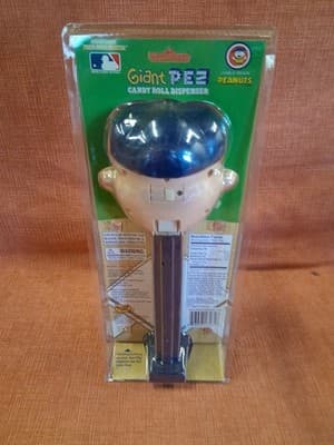 MLB NY YANKEES Musical CHARLIE BROWN Giant PEZ Dispenser - Thumbnail 5
