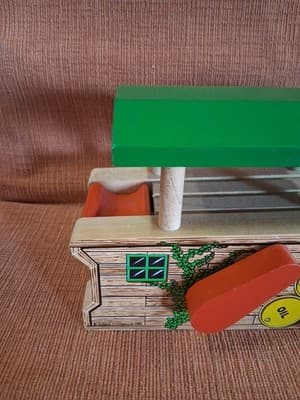 Thomas the Train Wooden Railway Sodor Arlesdale Barrel Co Company 2001 - Thumbnail 6