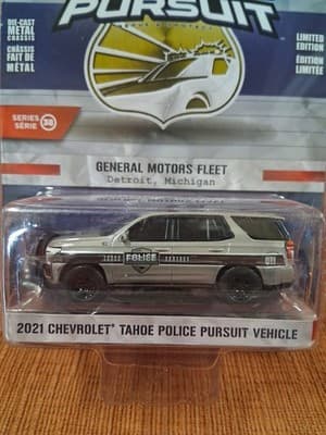 Greenlight 1/64 Hot Pursuit Detroit MI General Motors Fleet 2021 Chevrolet Tahoe - Thumbnail 2
