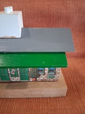 RARE Vintage Thomas & Friends Wooden Train ELLSBRIDGE STATION Set 1994 - Thumbnail 3