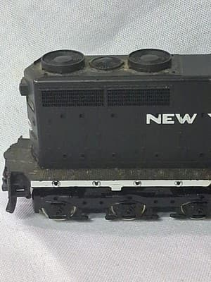 Rare Piece NEW YORK CENTRAL Locomotive Engine #6030 Made In Slovenia 🚆 - Thumbnail 3