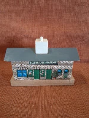 RARE Vintage Thomas & Friends Wooden Train ELLSBRIDGE STATION Set 1994 - Thumbnail 6