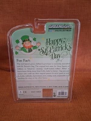 Greenlight Hobby Exclusive Volkswagen Panel Van ST. Patrick’s Day 2021 - Thumbnail 3