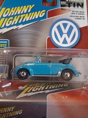 Johnny Lightning 1975 VW Super BEETLE Convertible 1:64 Car - BLUE +Tin - Thumbnail 3