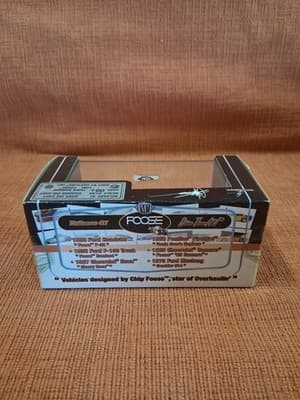 M2 MACHINES BOXED 1932 FORD ROADSTER FOOSE P-32 SILVER - Thumbnail 3