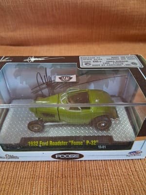 M2 Machines 1932 Ford Roadster "Foose" P-32 1:64 Diecast Car Walmart - Thumbnail 2