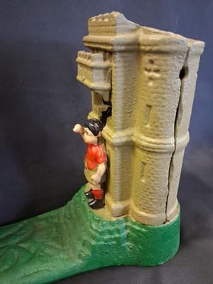 VTG William Tell Shoots Apple Mechanical Coin Bank Classic Iron WORKING ORDER - Thumbnail 3