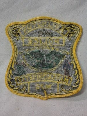 Arlington Police (Massachusetts) Shoulder Patch 1635 OBSOLETE Discontinued - Thumbnail 3
