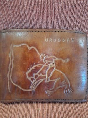 Vintage Brown Leather Fold Wallet With Hunting Animal, Uruguay 🇺🇾 - Thumbnail 2