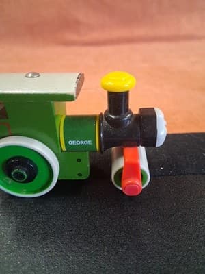 George Tractor Tank Engine Thomas the Train Wooden Railway Friends Green 2003 - Thumbnail 4
