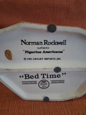 Norman Rockwell "Bedtime" Artnart Imports Figurine '1981 Mom holding Child - Thumbnail 8