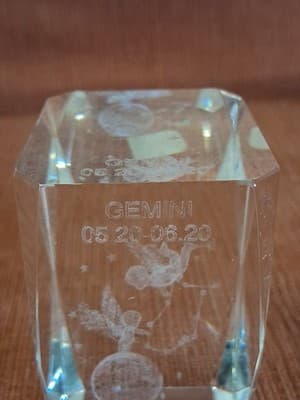 Angel Lazer paperweight Humingbird Gemini - Thumbnail 6