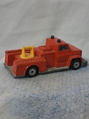1977 Lesney Matchbox No. 13 Snorkel Fire Engine Made in England - Thumbnail 4