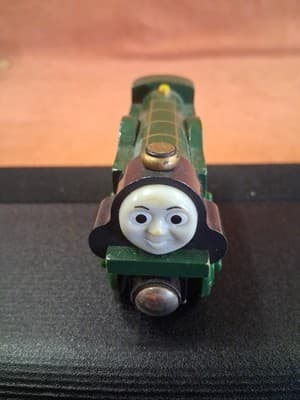 Thomas Wooden Railway EMILY Train Friends - Thumbnail 2