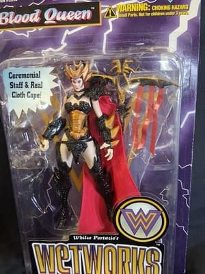 Mcfarlane Wetworks Series 2 Blood Queen Cloth Cape Ultra Action Figure *WEAR* - Thumbnail 2