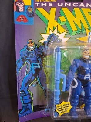 The Uncanny X-Men Apocalypse - Marvel Comics Action Figure ToyBiz - Thumbnail 3