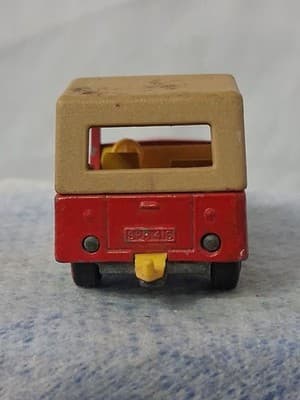 Vintage Matchbox Superfast 75 series 1977 Jeep CJ6 Lesney Prod. Red Tan No 53 - Thumbnail 3