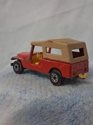 Vintage Matchbox Superfast 75 series 1977 Jeep CJ6 Lesney Prod. Red Tan No 53 - Thumbnail 2