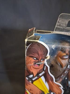 Star Wars Galaxy of Adventures Chewbacca 5-Inch-Scale Action Figure Toy - Thumbnail 4