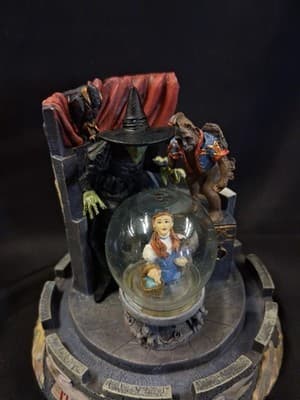 I'll Get You My Pretty Wizard of Oz Glass Dome Music Box 1995 Limited Edition - Thumbnail 3