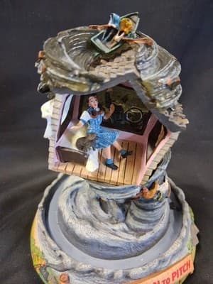 Franklin Mint Wizard of Oz Figurine The House Began To Pitch Musical Dome - Thumbnail 3