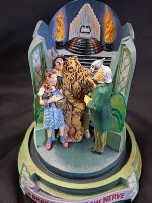 1996 VTG Franklin Mint Wizard of Oz Music Box A BRAIN, A HEART, THE NERVE w/Dome - Thumbnail 4