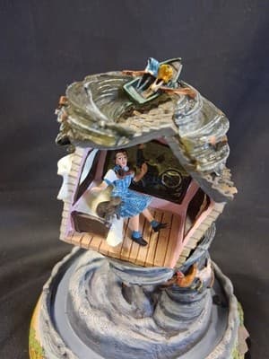 Franklin Mint Wizard of Oz Figurine The House Began To Pitch Musical Dome - Thumbnail 5
