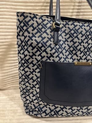 Tommy Hilfiger Signature Women's Large Pocketbook Satchel Navy & White - Thumbnail 3