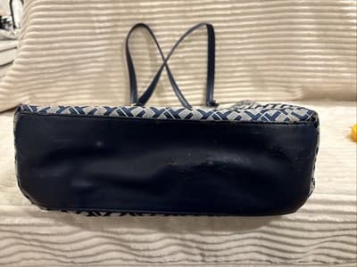Tommy Hilfiger Signature Women's Large Pocketbook Satchel Navy & White - Thumbnail 8