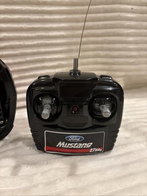Vintage Radio Shack Ford Mustang R/C 1:15 Scale - Thumbnail 10