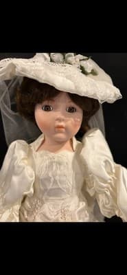 Dynasty Doll Collection , Victorian Bride Cardinal Inc - Thumbnail 2