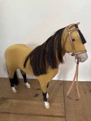 American Girl Doll In Gear Horseback Riding Outfit & Saddled Horse Beige - Thumbnail 5